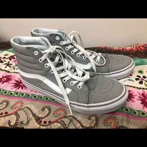 Unisex Van’s  Size 6.5 Men’s/Size 8 Women’s